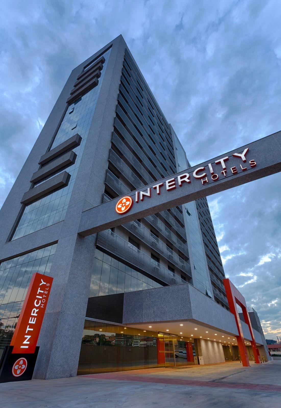 Hospedagem Hotel Intercity BH Expo - Standard Single/Duplo